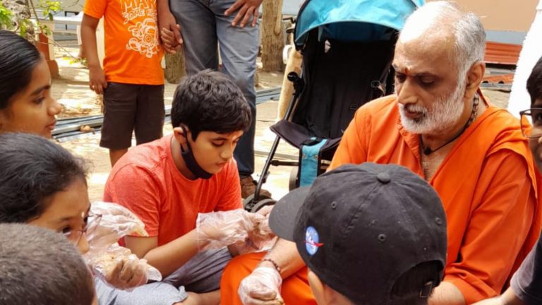 childrens-workshop-at-amritapuri-ashram-2